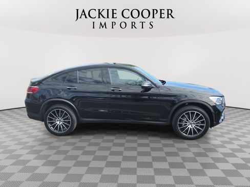 Used 2020 Mercedes-Benz GLC 300 4MATIC Coupe image 4