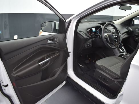 Used 2016 Ford Escape SE image 8