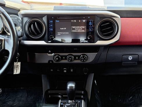Certified 2018 Toyota Tacoma SR5 RWD image 27