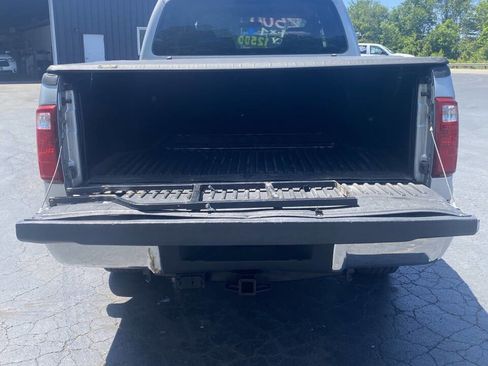 Used 2010 Ford F250 XLT AWD/4WD image 5