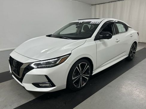 Used 2023 Nissan Sentra SR w/ SR Premium Package FWD image 5