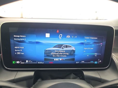 Used 2024 Mercedes-Benz GLC 300 4MATIC image 39