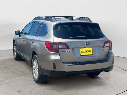 Used 2016 Subaru Outback 2.5i Premium AWD/4WD image 3