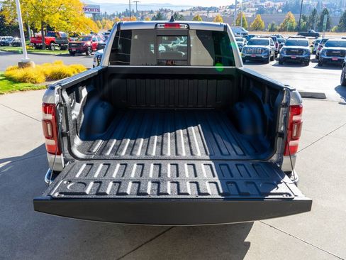 Used 2019 RAM 1500 Laramie image 33