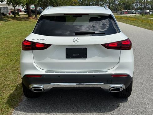 Used 2025 Mercedes-Benz GLA 250 image 8