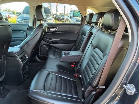 Certified 2024 Ford Edge SEL w/ Convenience Package AWD/4WD image 10