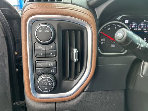 Used 2021 Chevrolet Silverado 1500 High Country w/ LPO, Dark Essentials Package image 21