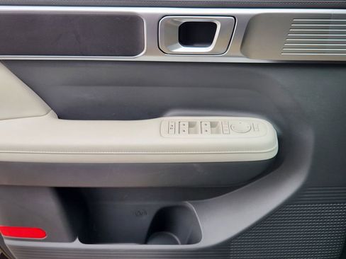 Certified 2025 Hyundai Santa Fe SEL image 21