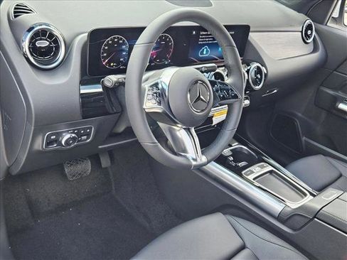 New 2026 Mercedes-Benz GLA 250 image 3