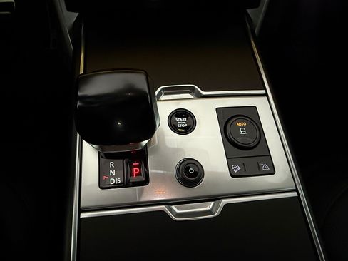Used 2023 Land Rover Range Rover SV AWD/4WD image 17