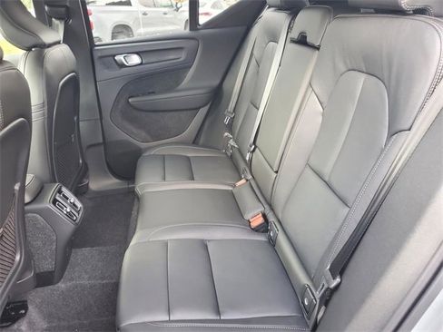 New 2026 Volvo XC40 B5 Core w/ Protection Package Premier image 32
