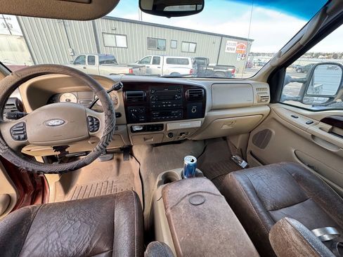 Used 2005 Ford F350 Lariat image 9