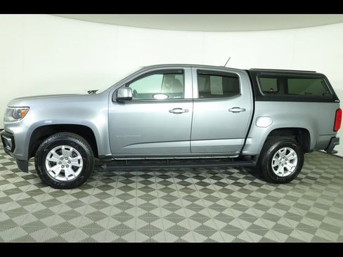 Used 2022 Chevrolet Colorado LT w/ LT Convenience Package image 10