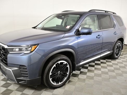 Certified 2026 Honda Pilot image 10