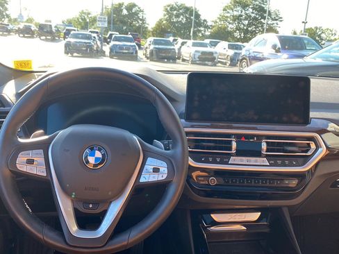Used 2024 BMW X3 xDrive30i w/ Premium Package w/ZPA AWD/4WD image 7