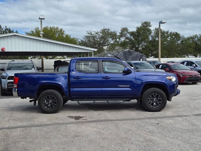 Used 2023 Toyota Tacoma SR5 AWD/4WD image 4