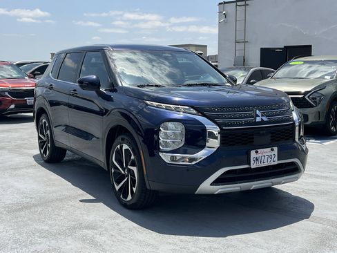 Used 2024 Mitsubishi Outlander FWD image 9