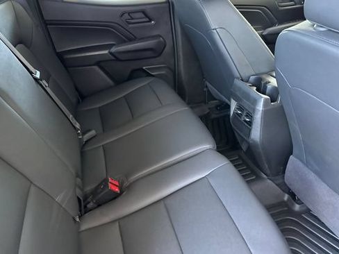 Used 2025 Chevrolet Colorado Trail Boss AWD/4WD image 18