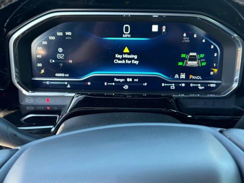 Used 2022 Chevrolet Silverado 1500 LT image 16