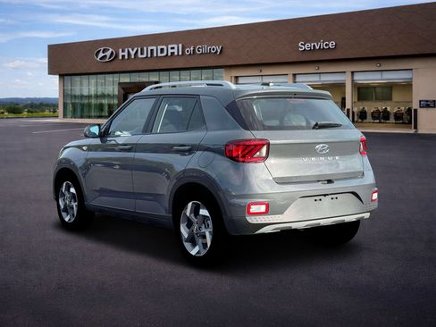 New 2026 Hyundai Venue SEL FWD image 5