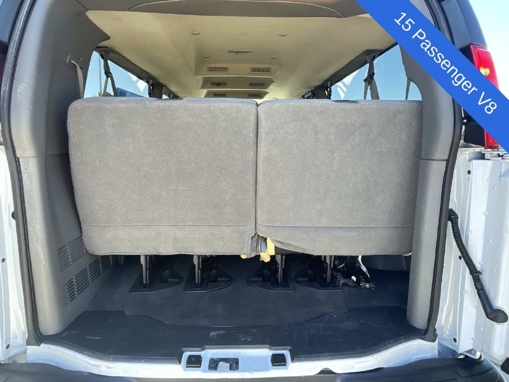 Used 2025 Chevrolet Express 3500 LT w/ LT Preferred Equipment Group RWD image 8