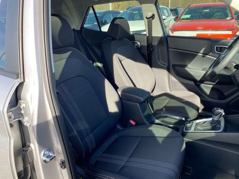 New 2026 Hyundai Venue SEL FWD image 31