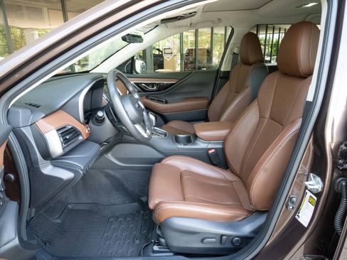 Used 2021 Subaru Outback Touring XT AWD/4WD image 8
