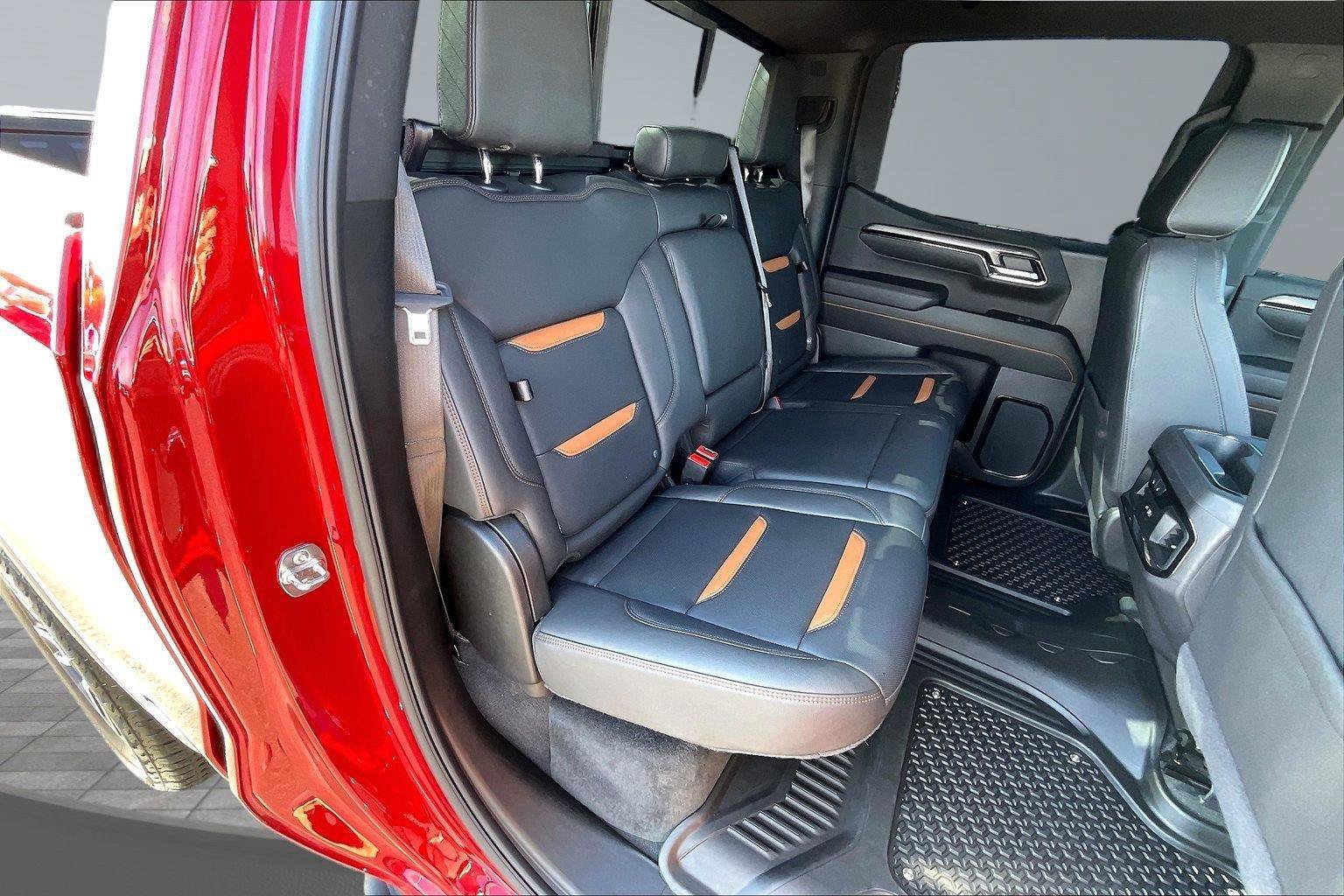 Used 2025 GMC Sierra 1500 AT4 w/ AT4 Premium Package AWD/4WD image 29