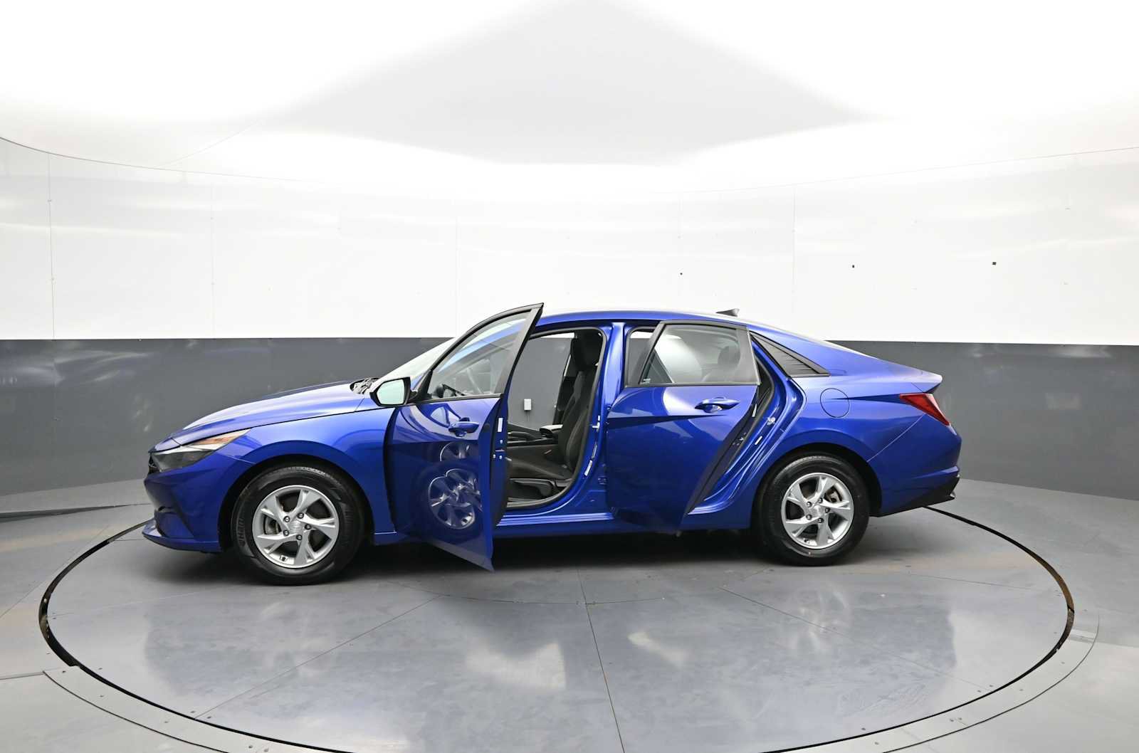 Certified 2023 Hyundai Elantra SE FWD image 41