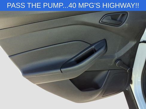 Used 2016 Ford Focus S w/ Exterior Protection Package image 13