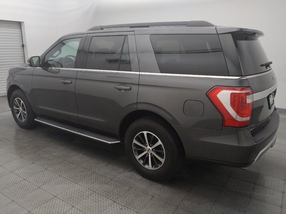 Used 2018 Ford Expedition XLT w/ Equipment Group 202A RWD image 3