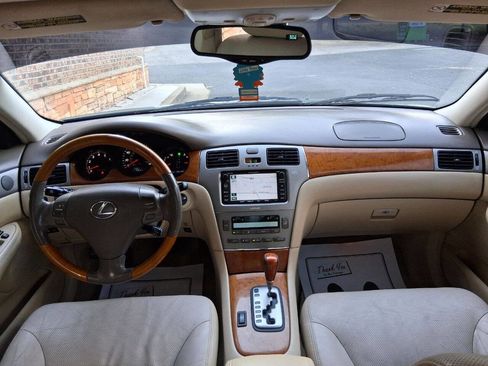 Used 2005 Lexus ES 330 FWD image 13