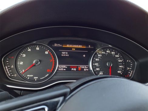 Used 2021 Audi A4 2.0T Premium w/ Convenience Package image 12