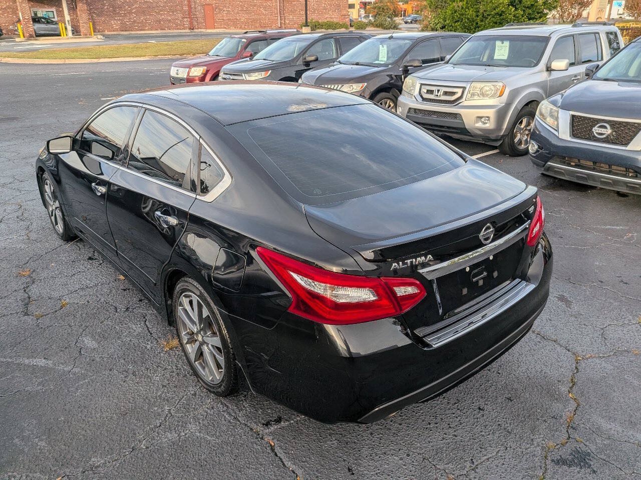 Used 2016 Nissan Altima 2.5 SR FWD image 21