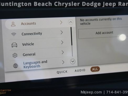 Used 2023 Land Rover Defender 110 SE image 31