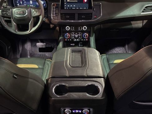 Used 2024 GMC Yukon AT4 w/ Technology Package image 18