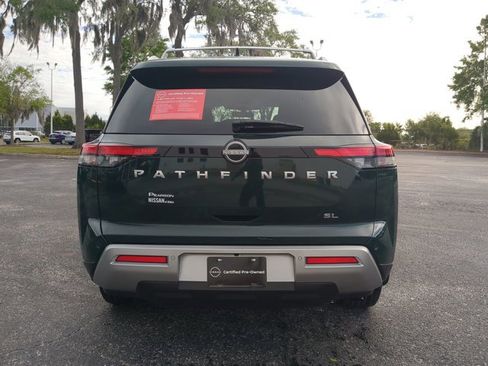 Certified 2025 Nissan Pathfinder SL FWD image 5