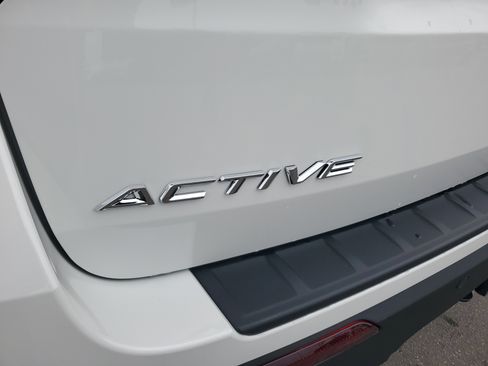 New 2026 Ford Explorer Active image 7