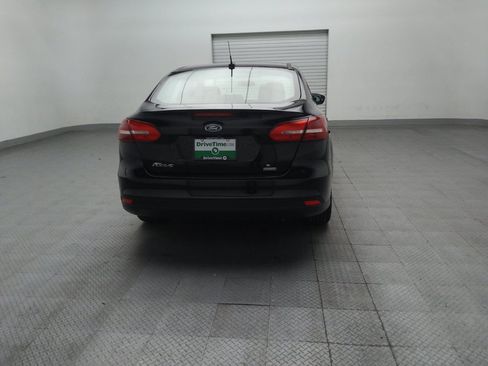 Used 2018 Ford Focus SE FWD image 7