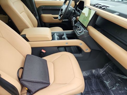 New 2026 Land Rover Defender 130 S AWD/4WD image 3