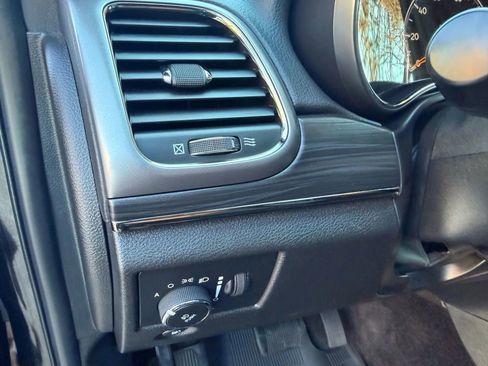 Used 2019 Jeep Grand Cherokee Limited X AWD/4WD image 26