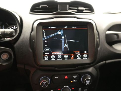 Used 2023 Jeep Renegade Latitude w/ Sun/Sound Group image 17