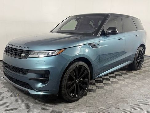 Used 2023 Land Rover Range Rover Sport SE Dynamic image 2