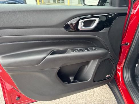 New 2026 Jeep Compass Limited AWD/4WD image 9