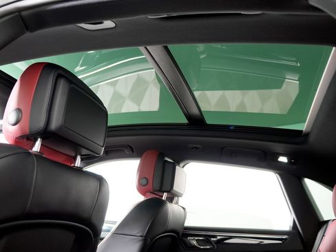 Certified 2026 Porsche Macan S AWD/4WD image 22