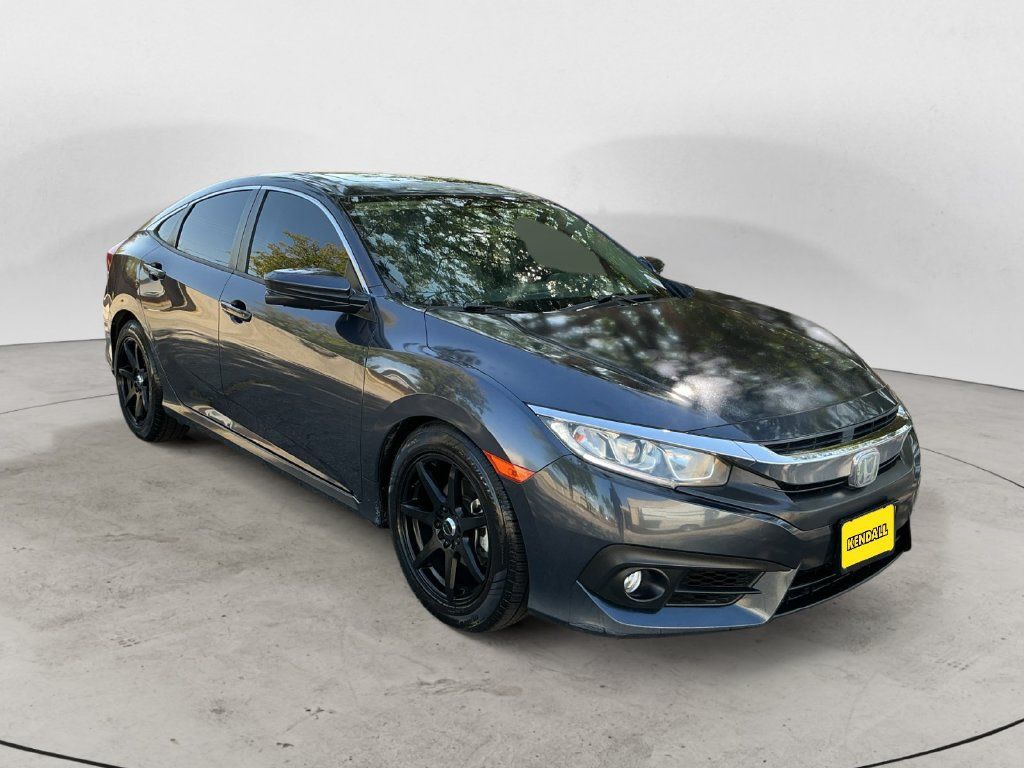 Used 2017 Honda Civic EX-T image 3