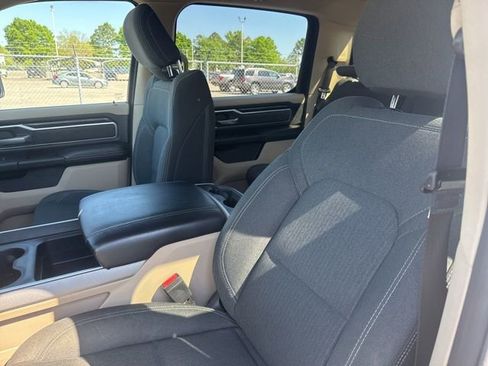 Used 2019 RAM 1500 Big Horn AWD/4WD image 24