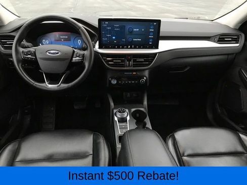 Used 2024 Ford Escape Platinum image 6