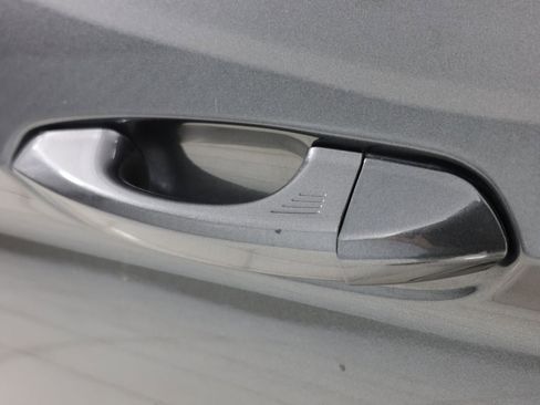 Used 2018 Ford Mustang GT Premium RWD image 19