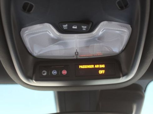 Used 2025 Chevrolet TrailBlazer ACTIV FWD image 29
